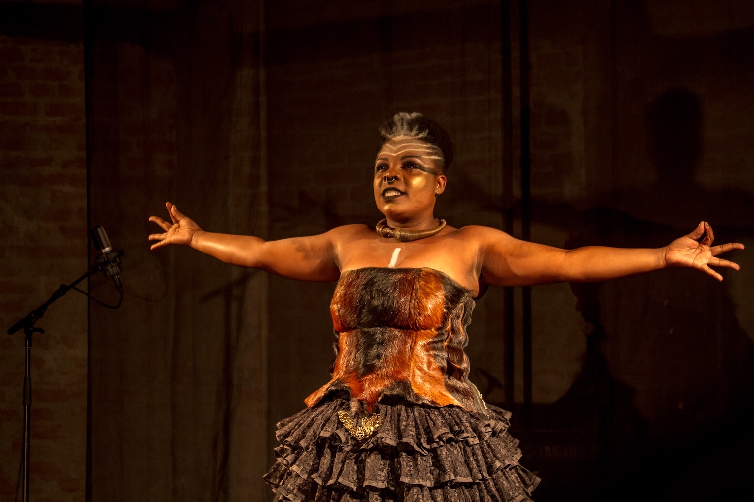 Márcia Limma in performance