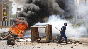 ‘Clashes in Burundi’, 2015. Credit: REUTERS/Goran Tomasevic is licensed under creative commons (CC BY-NC 2.0).