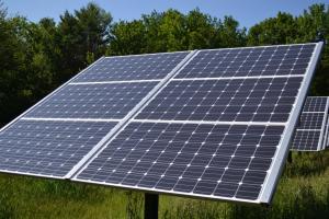 Fixed tilt solar panel image