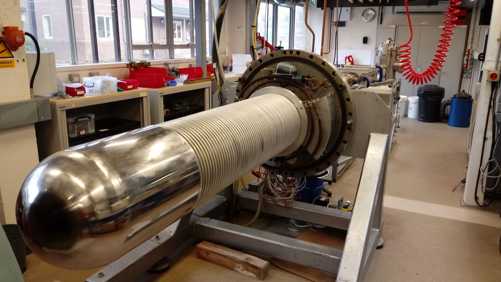 AstrobiologyOU Van de Graaff Accelerator