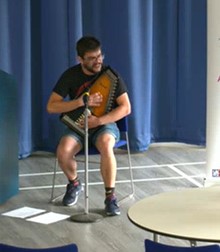 Mario Toubes-Rodrigo playing the Autoharp