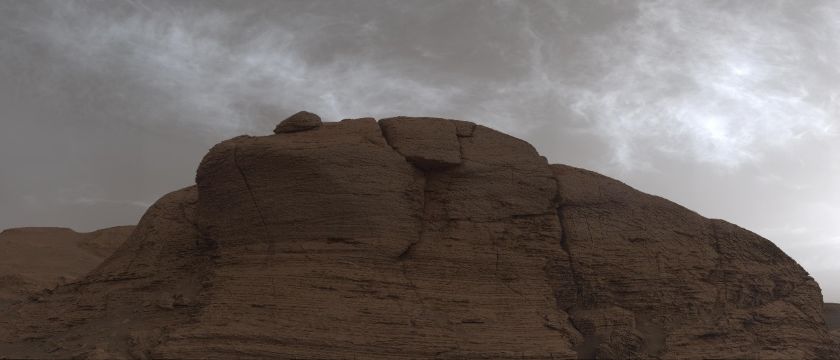 Clouds over Mont Mercou at Gale Crater