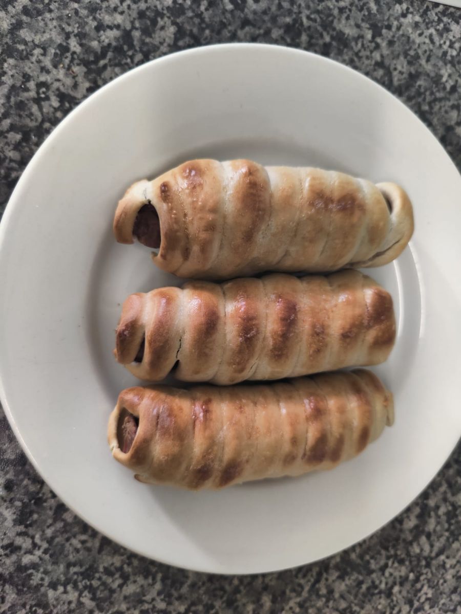 cooked sausage buns