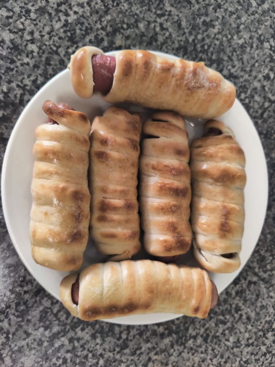 cooked sausage buns