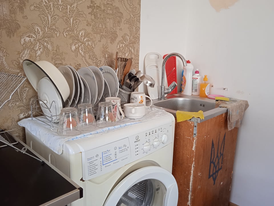 Images of the space after Olga and locals refurbished it for internally displaced people