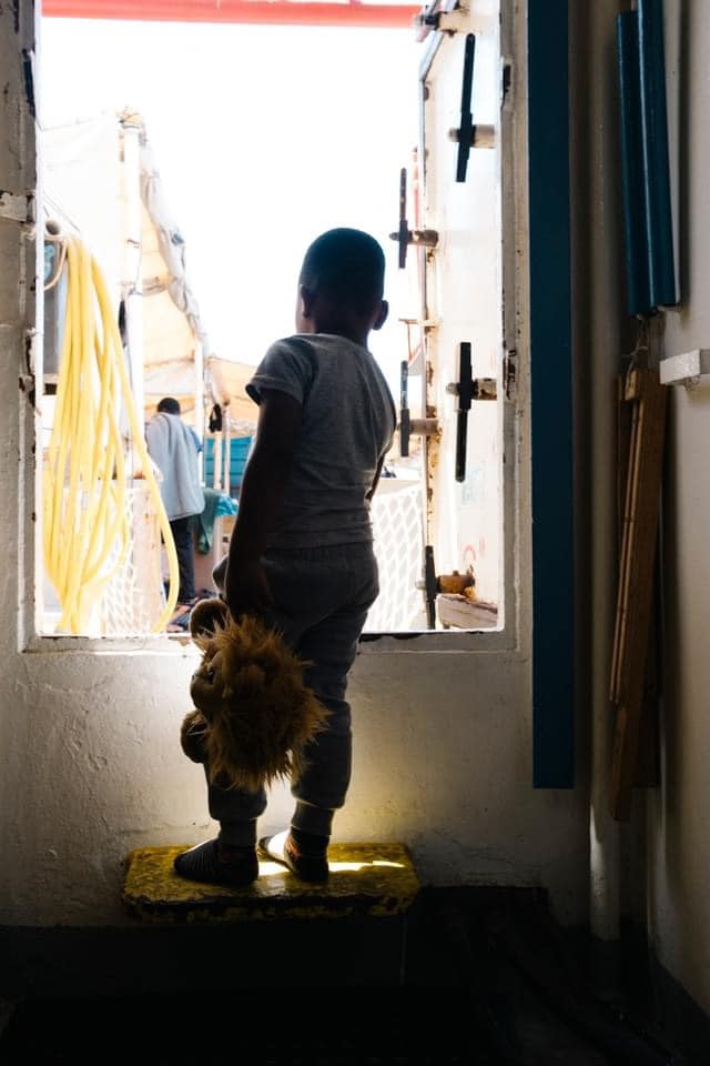 Refugees' living enviroment after rescue