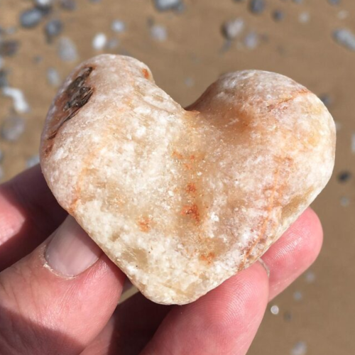 Image of a heart-shaped stone found at the beach