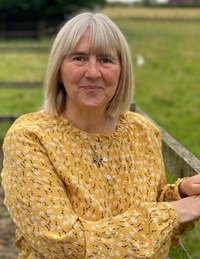 Carol Edwards professional headshot