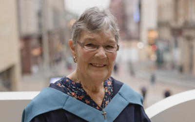 Open University graduate Elizabeth