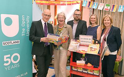 John Swinney MSP, Deputy First Minister and Cabinet Secretary for Education, on a visit to Bannockburn Primary School to see TELT in action