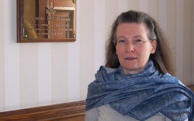 Dr Elaine Moohan
